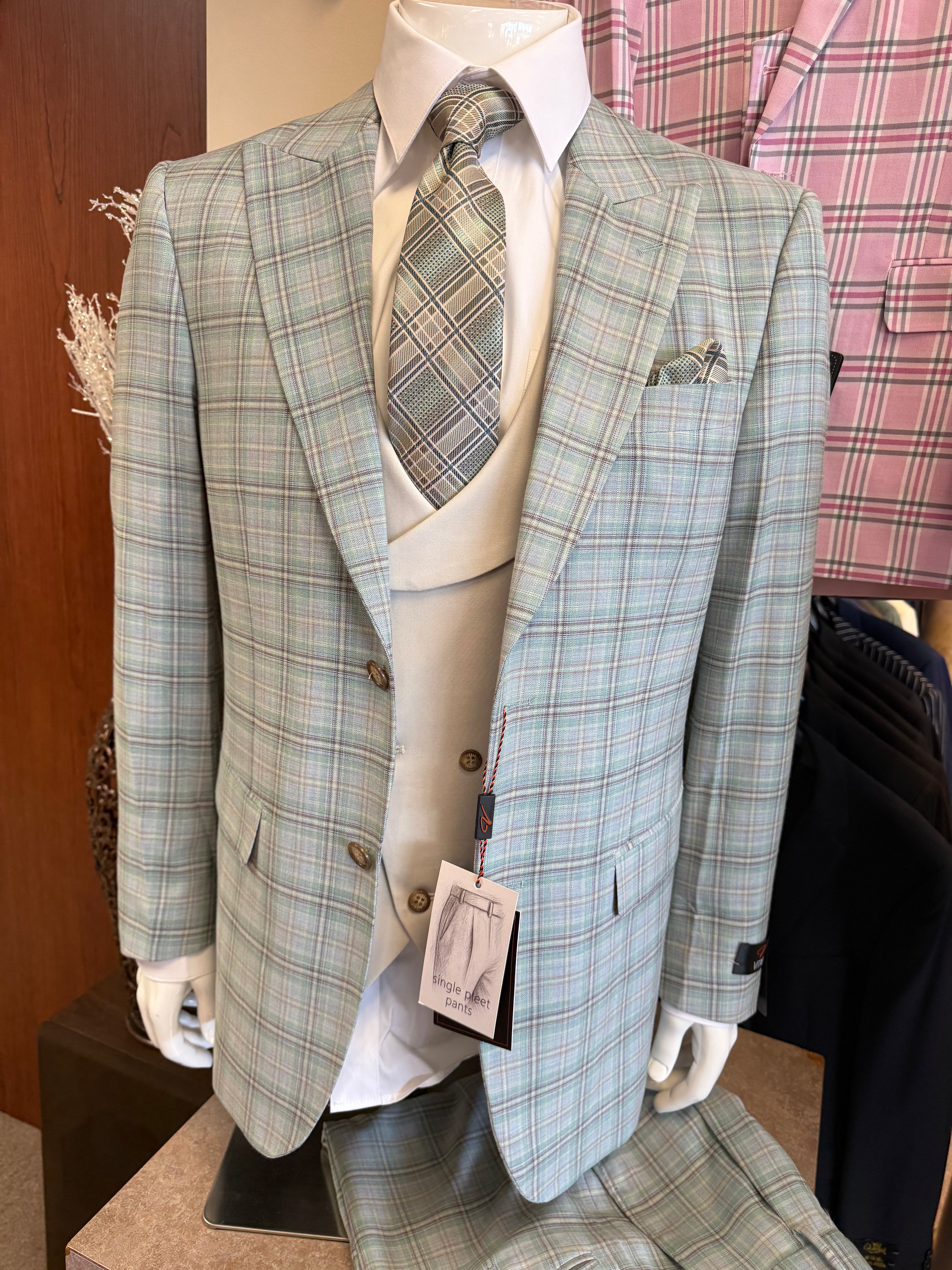 Vitali vested 3 piece suit + Shirt & Tie - Package #105