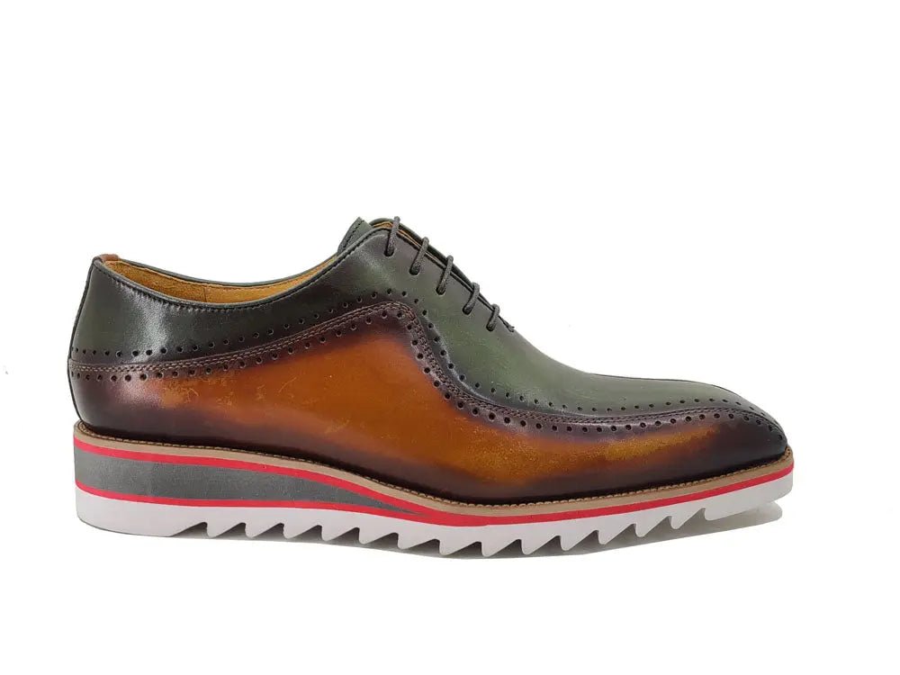 Stylish Two-Tone Brogue Oxford - Upscale Men's Fashion