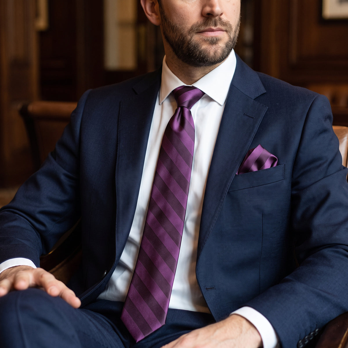 Stacy Adams Liam plum tonal stripe tie and pocket square set – indoor styling
