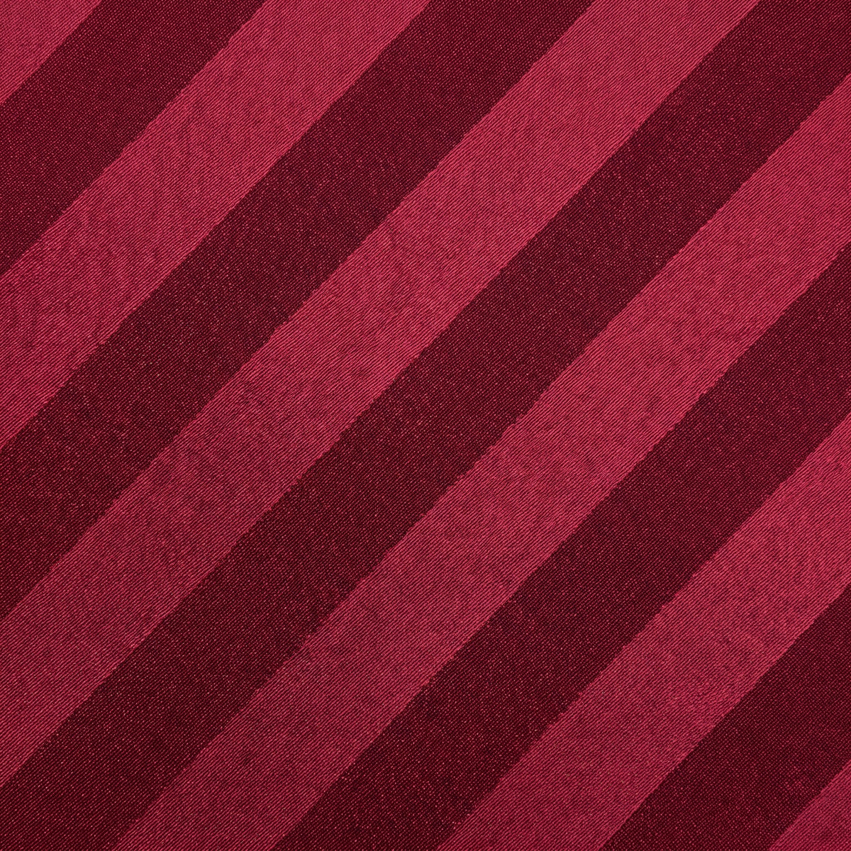 Stacy Adams Liam burgundy tonal stripe tie and pocket square set – fabric swatch