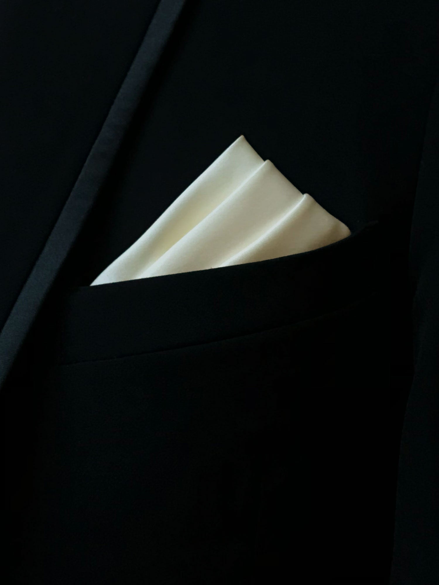 Men's Ivory Solid Satin Pocket Square